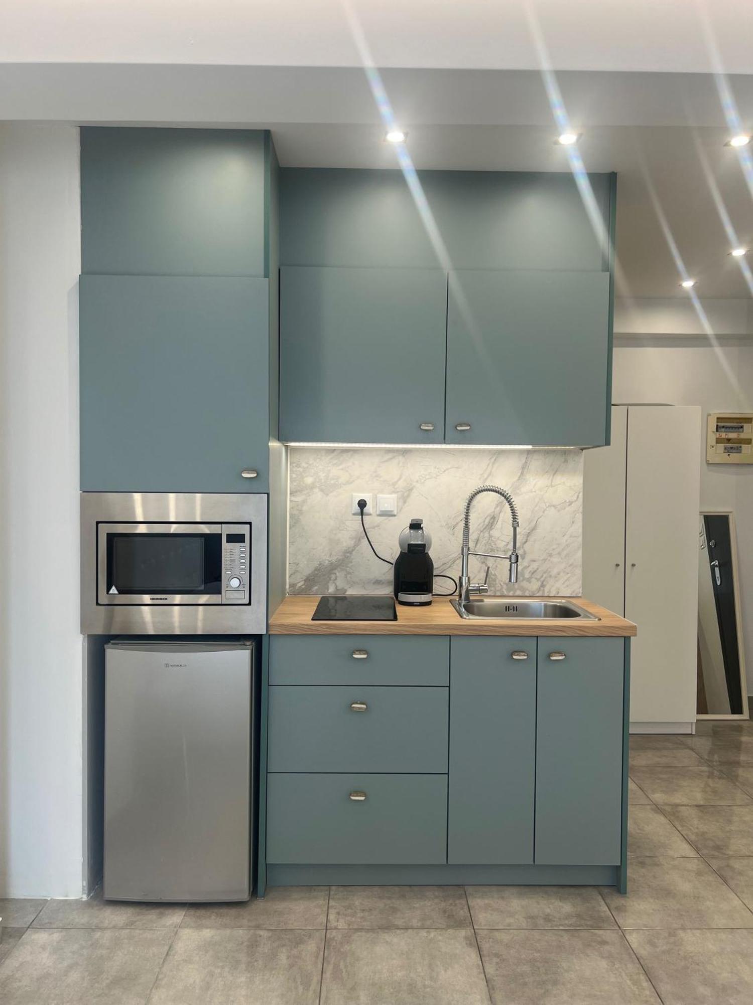 Purple- Lux Studio 2' From Metro Petralona Athens Luaran gambar